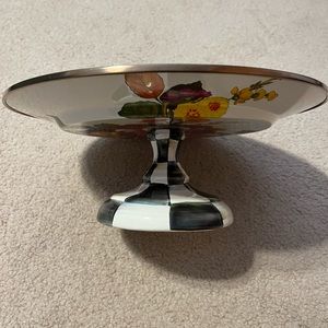 courtly checked (on the bottom) flour market small pedestal plater